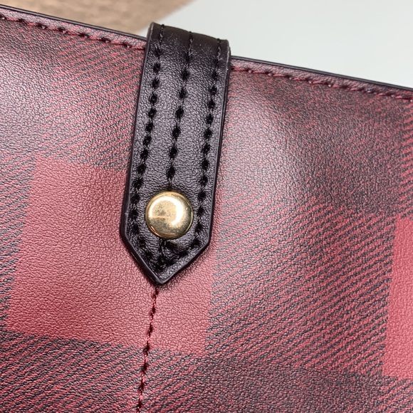 Isaac Mizrahi padded Buffalo check tablet case unisex - Picture 3 of 7